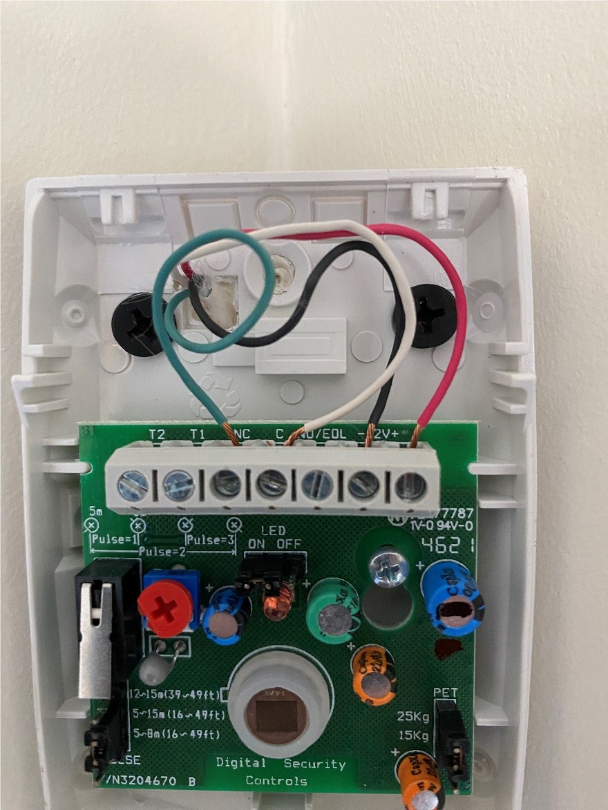 Installing DSC Motion Sensors